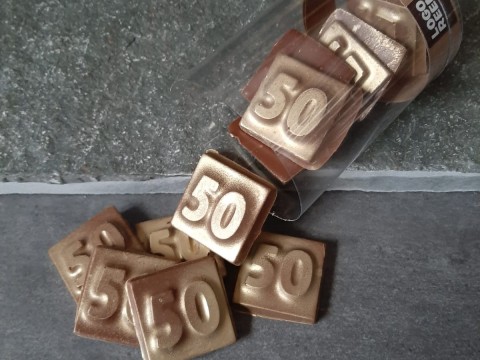 chocolade 50 jaar verjaardag of getrouwd